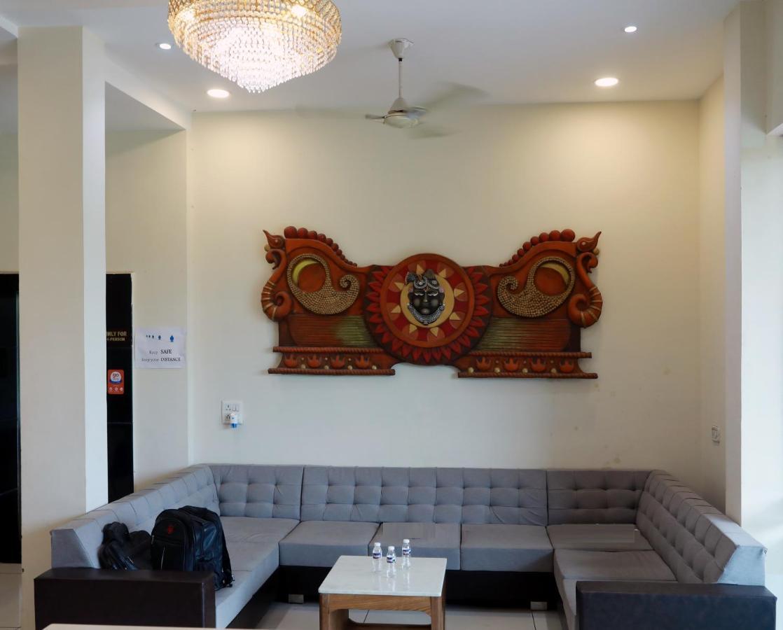 Hotel Shri Khedapati International Dewās Eksteriør bilde
