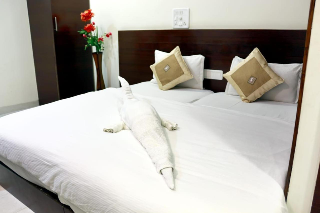 Hotel Shri Khedapati International Dewās Eksteriør bilde