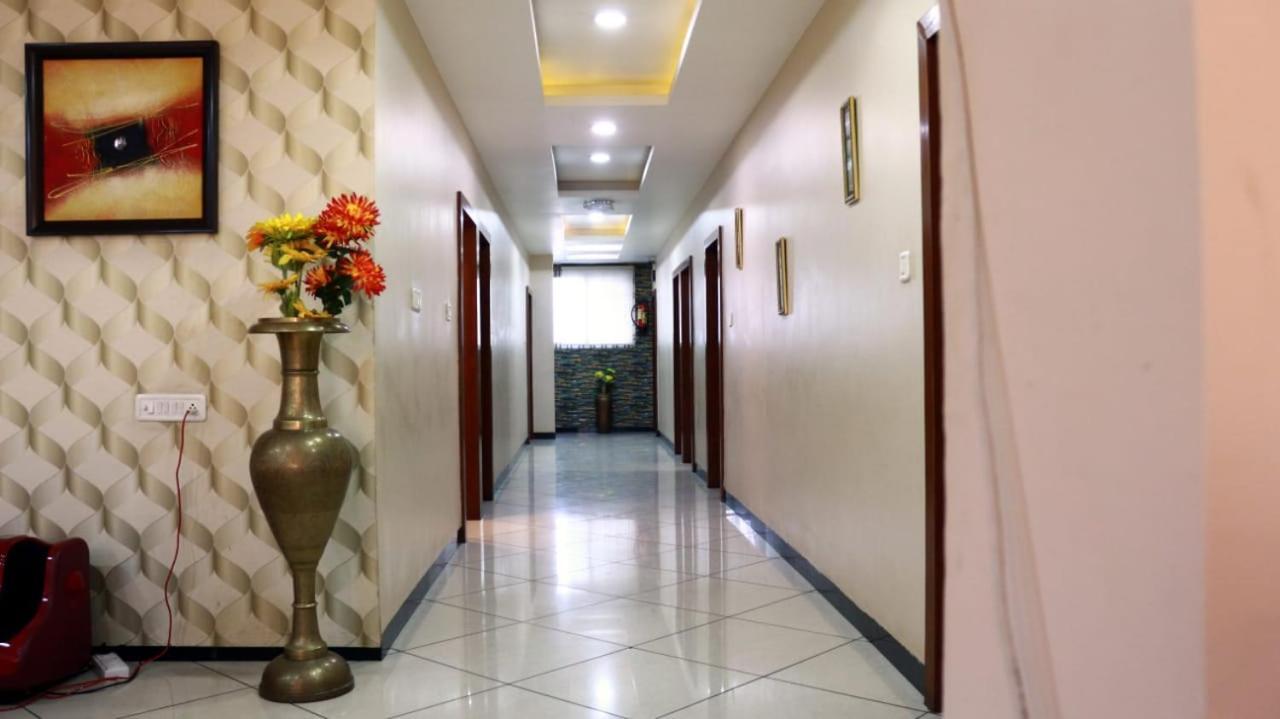 Hotel Shri Khedapati International Dewās Eksteriør bilde